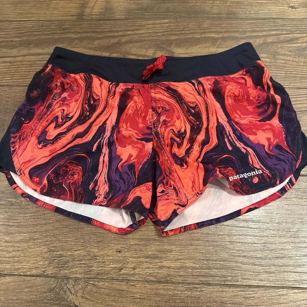 Patagonia‎ Women's Nine Trails Red, Black Purple Shorts Size XS
